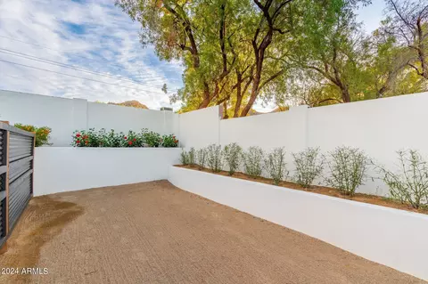 Exterior - 2223 E Sahuaro Dr, Phoenix, AZ 85028 photo 10 of 21