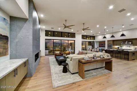 9930 E Miramonte Dr, Scottsdale, AZ 85262
