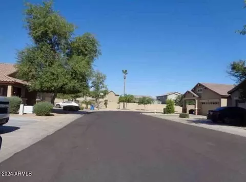 3121 W Donner Dr, Phoenix, AZ 85041 photo 5