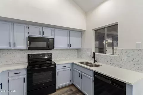 4172 E Wayland Rd, Phoenix, AZ 85040 photo 13