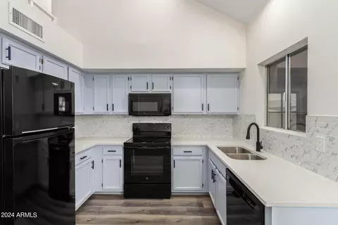 4172 E Wayland Rd, Phoenix, AZ 85040 photo 11