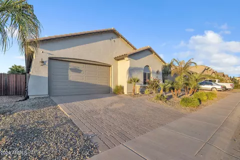 41884 W Sussex Dr, Maricopa, AZ 85138