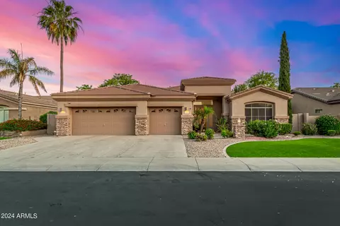 491 E Vermont Dr, Gilbert, AZ 85295 photo 2