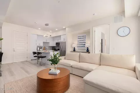 7300 Earll Dr #2021, Scottsdale, AZ 85251