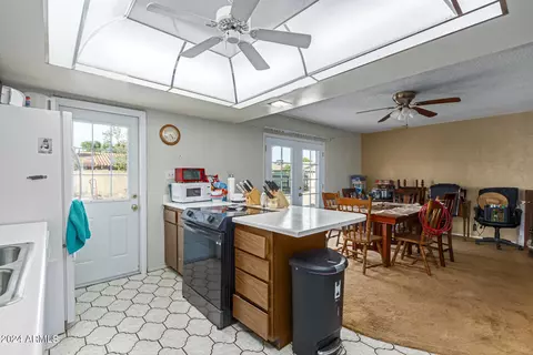 3102 W Hearn Rd, Phoenix, AZ 85053 photo 10