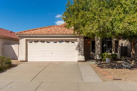 7752 W Julie Dr, Glendale, AZ 85308