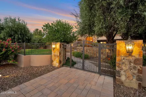 11901 S 71st St, Tempe, AZ 85284 photo 2