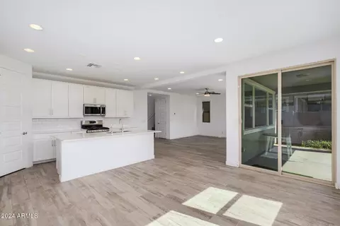 2357 E Ridgewood Ln, Gilbert, AZ 85298 photo 11