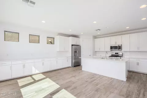 2357 E Ridgewood Ln, Gilbert, AZ 85298 photo 10