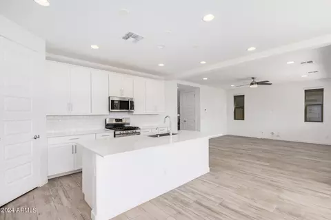 2357 E Ridgewood Ln, Gilbert, AZ 85298 photo 14