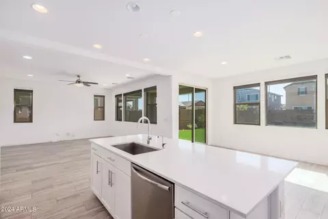 2357 E Ridgewood Ln, Gilbert, AZ 85298 photo 15