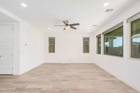 2357 E Ridgewood Ln, Gilbert, AZ 85298 photo 7