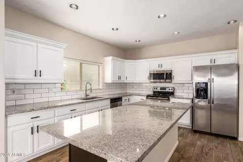 11230 W Garfield St, Avondale, AZ 85323