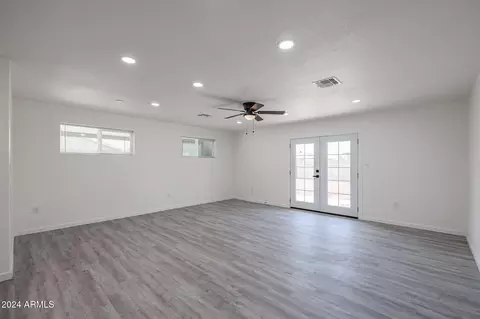 5654 N 19th Ave, Phoenix, AZ 85015 photo 4