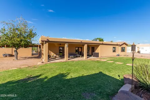 Exterior - 1501 E Sandra Ter, Phoenix, AZ 85022 photo 15 of 18