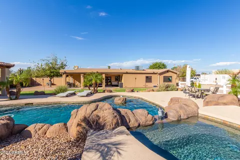 Exterior - 1501 E Sandra Ter, Phoenix, AZ 85022 photo 9 of 18
