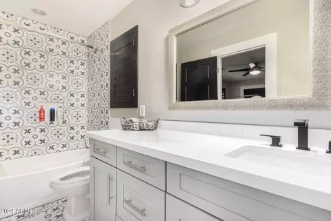 1253 E Apricot Ln, Gilbert, AZ 85298 photo 23