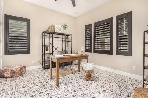 1253 E Apricot Ln, Gilbert, AZ 85298 photo 8