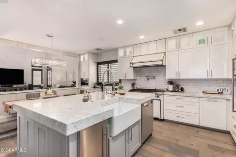 1253 E Apricot Ln, Gilbert, AZ 85298 photo 10
