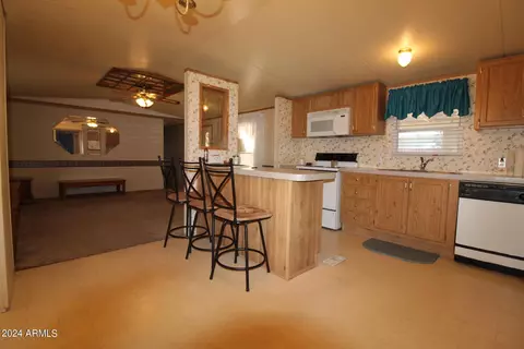 608 W 2nd Ave, Miami, AZ 85539 photo 28