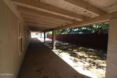 608 W 2nd Ave, Miami, AZ 85539 photo 18