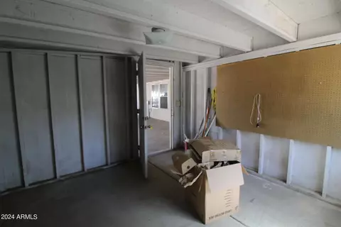608 W 2nd Ave, Miami, AZ 85539 photo 11