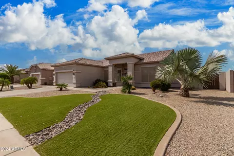 6810 S Callaway Dr, Chandler, AZ 85249
