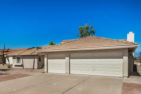 4212 E Tano St, Phoenix, AZ 85044 photo 2