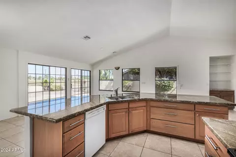 4212 E Tano St, Phoenix, AZ 85044 photo 12