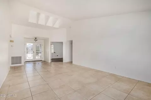 4212 E Tano St, Phoenix, AZ 85044 photo 6
