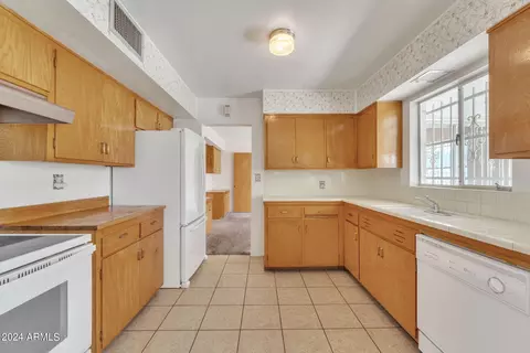 1635 E Claremont St, Phoenix, AZ 85016 photo 11