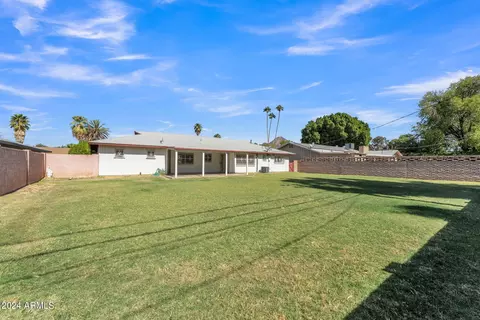 1635 E Claremont St, Phoenix, AZ 85016 photo 4