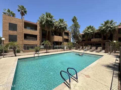 2625 E Indian School Rd #104, Phoenix, AZ 85016