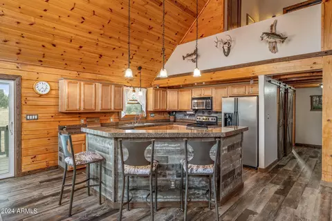 Kitchen - 2245 Bear Claw Dr, Overgaard, AZ 85933 photo 1 of 3