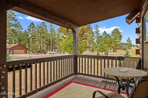 Exterior - 2245 Bear Claw Dr, Overgaard, AZ 85933 photo 7 of 13