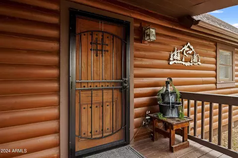 Exterior - 2245 Bear Claw Dr, Overgaard, AZ 85933 photo 8 of 13