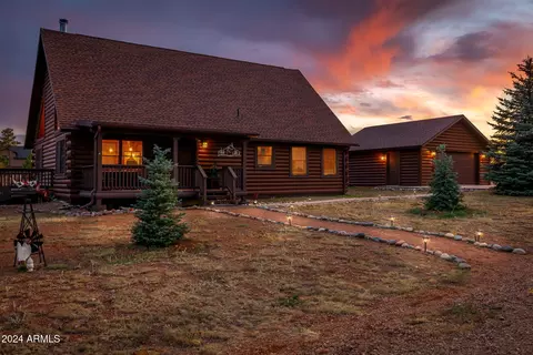 2245 Bear Claw Dr, Overgaard, AZ 85933