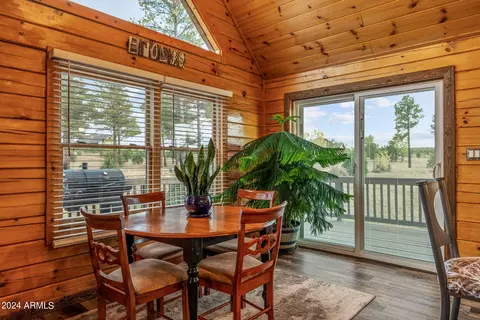 Dining - 2245 Bear Claw Dr, Overgaard, AZ 85933 photo 1 of 1