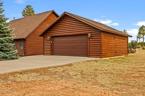 Exterior - 2245 Bear Claw Dr, Overgaard, AZ 85933 photo 13 of 13