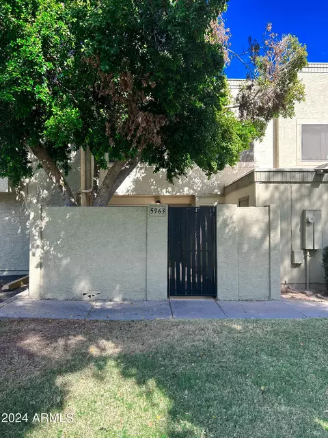 5963 N 48th Dr, Glendale, AZ 85301