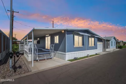 2121 N Center St #63, Mesa, AZ 85201