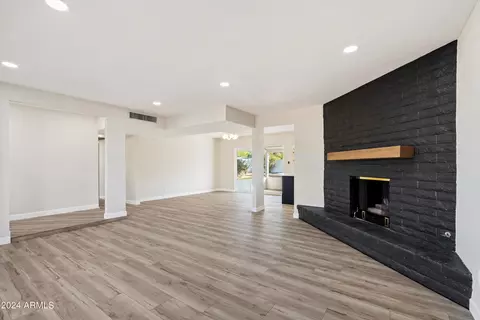 209 E Joan D Arc Ave, Phoenix, AZ 85022 photo 13