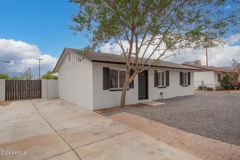 6723 S 20th St, Phoenix, AZ 85042