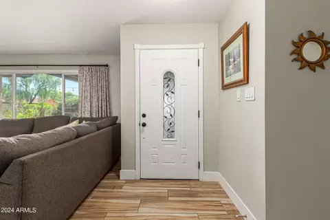 248 E Brentrup Dr, Tempe, AZ 85283 photo 9