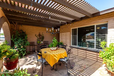 248 E Brentrup Dr, Tempe, AZ 85283 photo 7