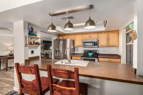 248 E Brentrup Dr, Tempe, AZ 85283 photo 17
