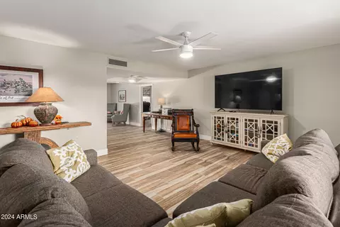 248 E Brentrup Dr, Tempe, AZ 85283 photo 10