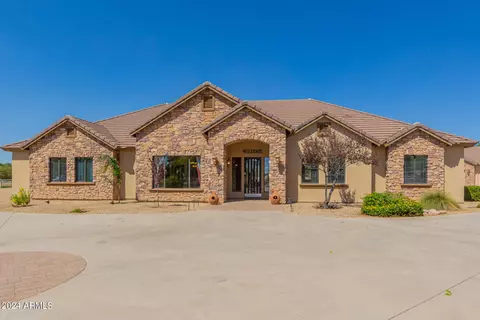 2336 Elk Bugle Trl, San Tan Valley, AZ 85140