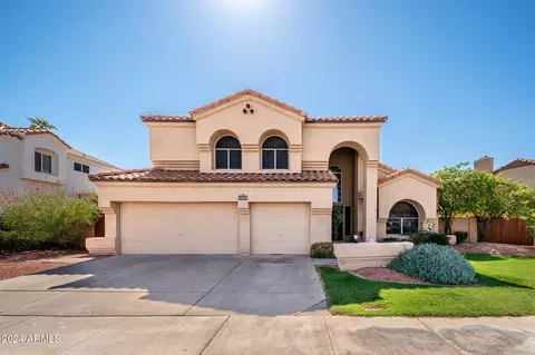 7007 W Escuda Dr, Glendale, AZ 85308