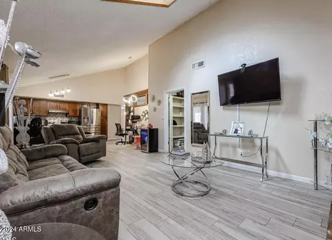 3926 W Aster Dr, Phoenix, AZ 85029 photo 8